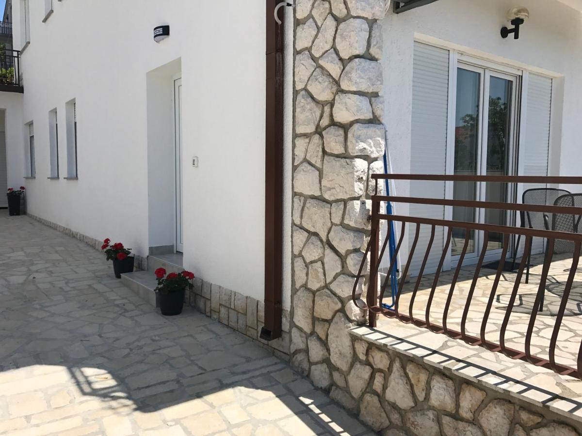 Apartman Irena Dramalj Exterior foto